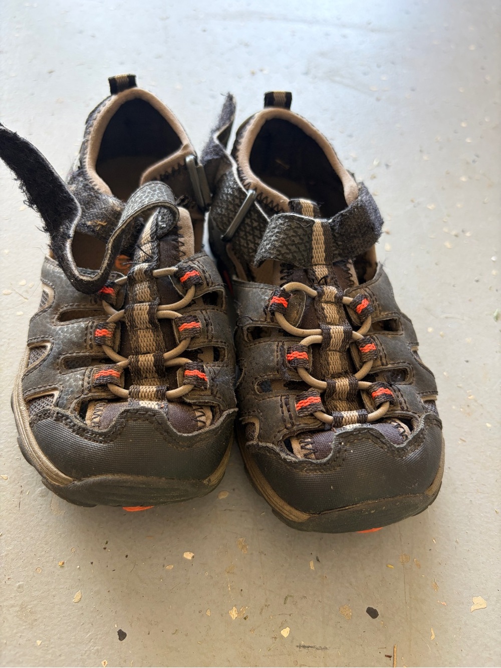 Boys Merrill hiking sandals 12 W